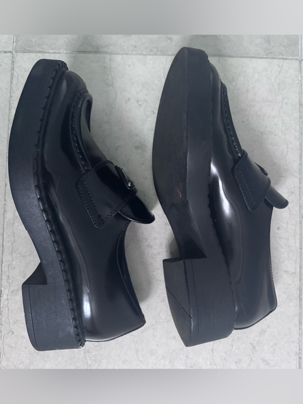 Prada women’s black brushed loafers size IT 36/US 6 with box - Picture 10 of 17